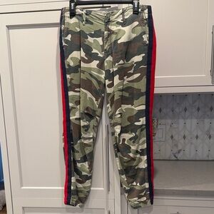 MOTHER Misfit camouflage jogger  pants